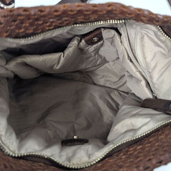 M0851 Crossbody Bag - Picture 8 of 8